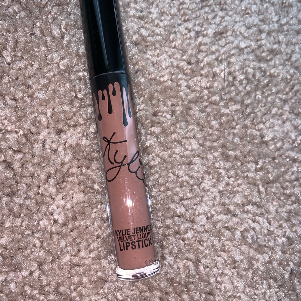 Two Kylie velvet liquid lipsticks.Selling together - Picture 5 of 5